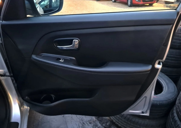 Kia Carens cena 33499 przebieg: 125960, rok produkcji 2014 z Nasielsk małe 497